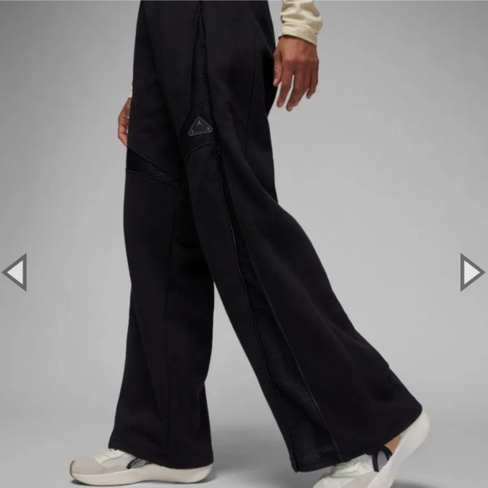 Nike JORDAN 23 ENGINEERED fleece zip tie pants.